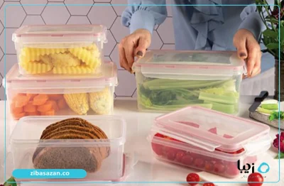 Washing plastic containers